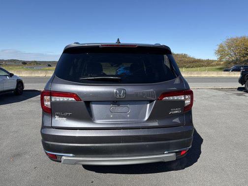2020 Honda Pilot AWD Elite