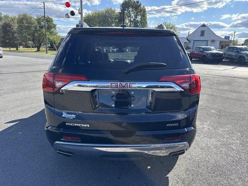 2018 GMC Acadia Denali