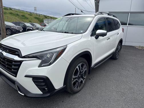 Crystal White Pearl 2023 Subaru Ascent Touring 7-Passenger