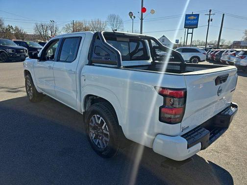 2023 Nissan Frontier SV