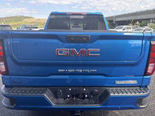 Dynamic Blue Metallic 2024 GMC Sierra 1500 Elevation