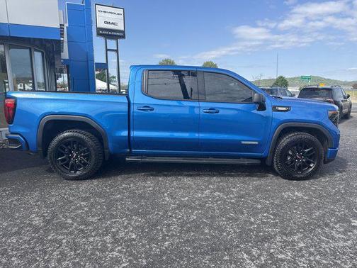 Dynamic Blue Metallic 2024 GMC Sierra 1500 Elevation