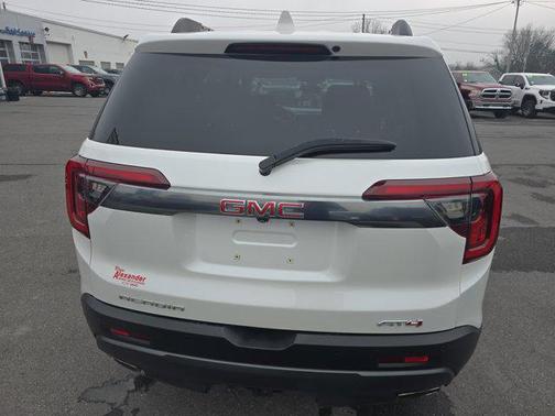 2021 GMC Acadia AWD AT4