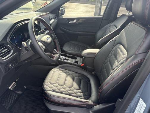 2024 Ford Escape ST-Line Elite