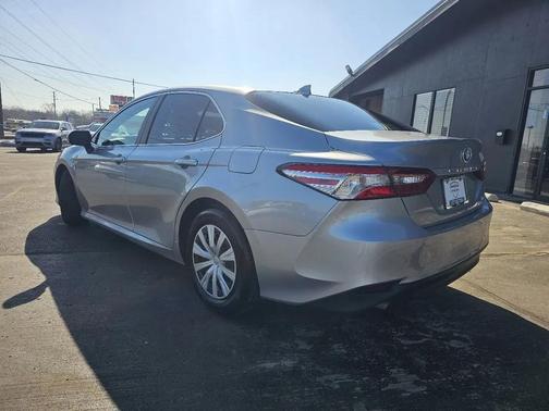 2020 Toyota Camry LE