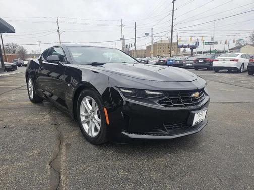 2019 Chevrolet Camaro 1LS