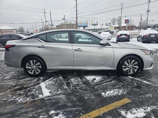 2021 Nissan Altima S FWD