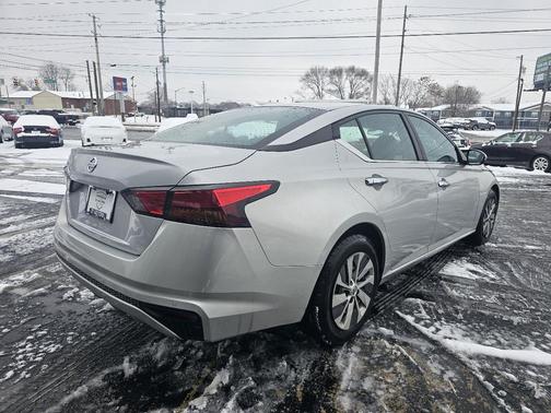 2021 Nissan Altima S FWD