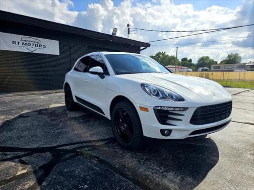 2017 Porsche Macan Base
