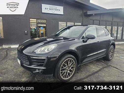 Jet Black Metallic 2016 Porsche Macan Macan S