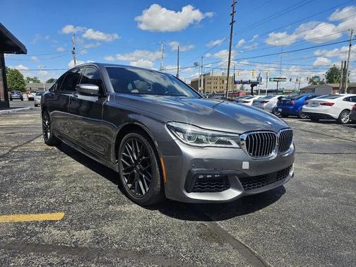 Gray 2016 BMW 750 i xDrive