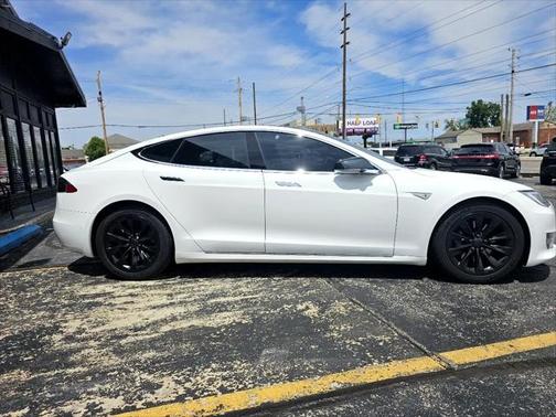 2016 Tesla Model S 75D