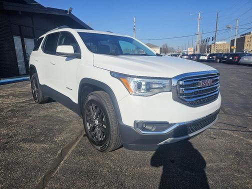 2019 GMC Acadia SLT-1