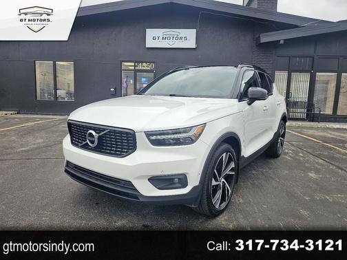2019 Volvo XC40 T5 R-Design