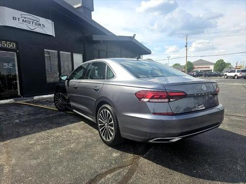 2022 Volkswagen Passat 2.0T Limited Edition