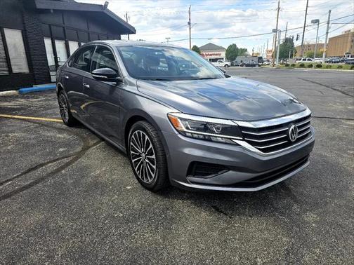 2022 Volkswagen Passat 2.0T Limited Edition