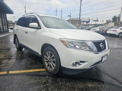 Moonlight White 2014 Nissan Pathfinder SL