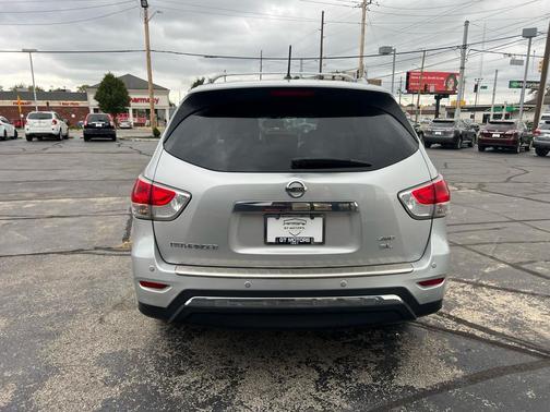 2015 Nissan Pathfinder SL