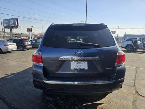 2013 Toyota Highlander Base