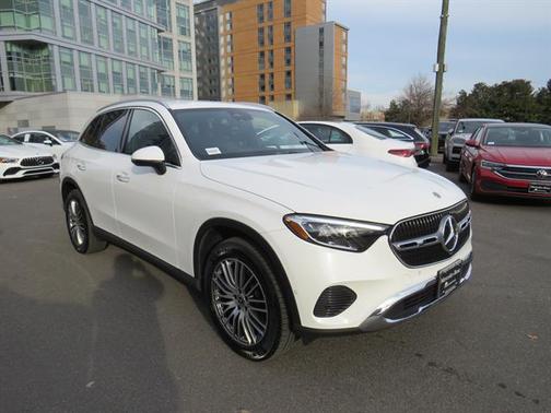 2025 Mercedes-Benz GLC 300 4MATIC