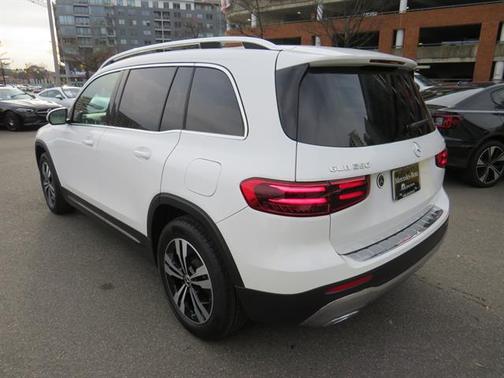 2025 Mercedes-Benz GLB 250 4MATIC