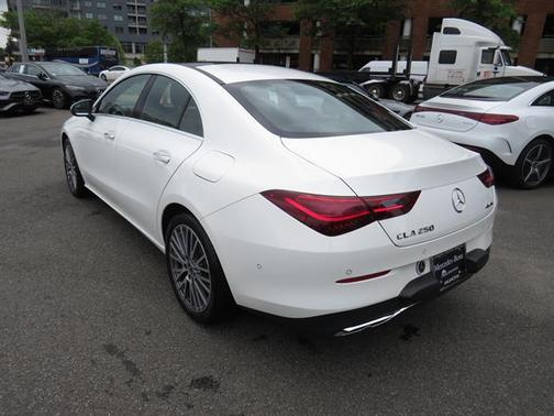 2025 Mercedes-Benz CLA 250 4MATIC