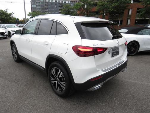 2025 Mercedes-Benz GLA 250 4MATIC