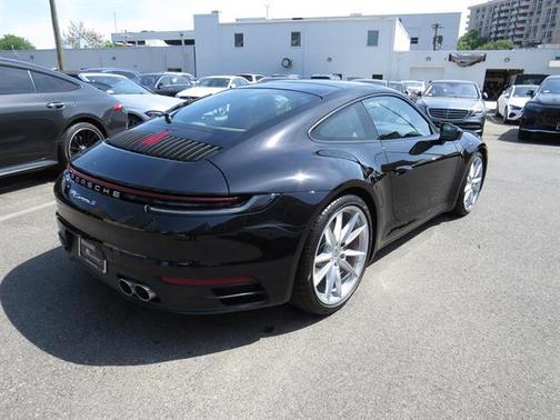 2022 Porsche 911 Carrera S