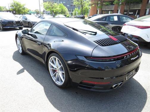 2022 Porsche 911 Carrera S