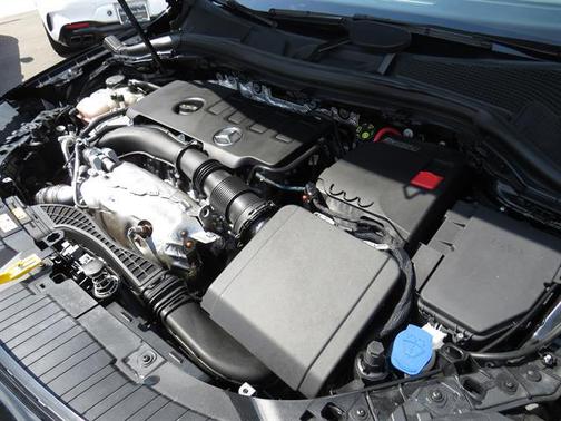 2021 Mercedes-Benz GLA 250 Base 4MATIC