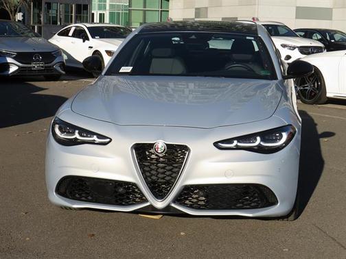 2024 Alfa Romeo Giulia Ti