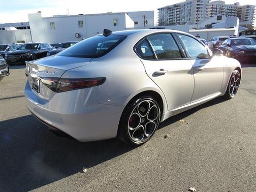 2024 Alfa Romeo Giulia Ti