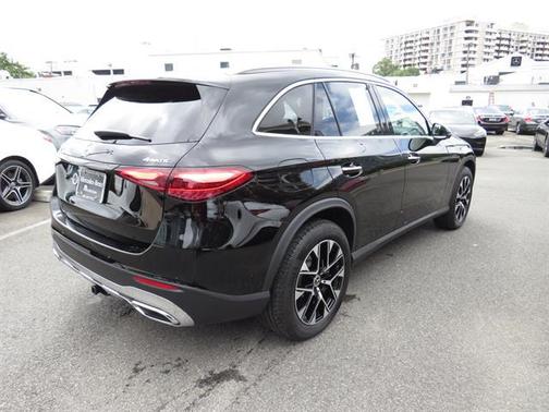2025 Mercedes-Benz GLC 350e Base