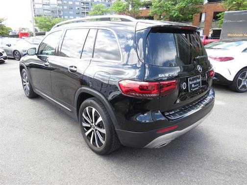 2022 Mercedes-Benz GLB 250 4MATIC