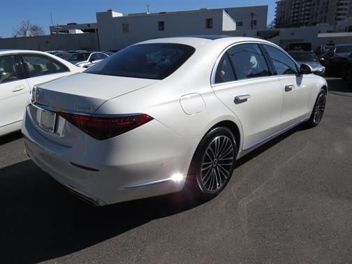 2023 Mercedes-Benz S-Class 4MATIC