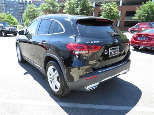 2021 Mercedes-Benz GLA 250 Base 4MATIC