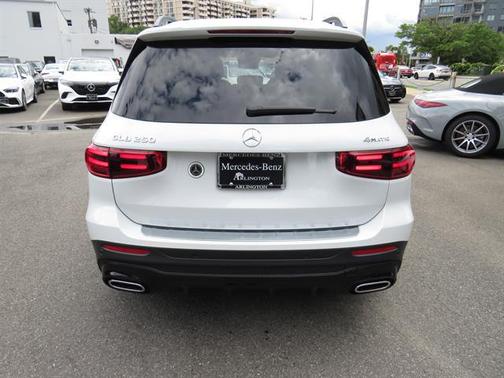 2024 Mercedes-Benz GLB 250 4MATIC