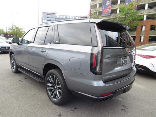 2022 Cadillac Escalade Sport