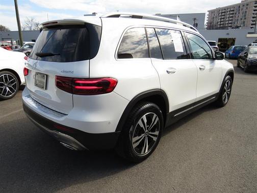 2025 Mercedes-Benz GLB 250 4MATIC