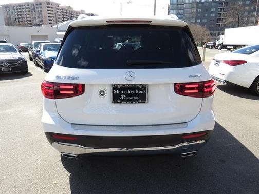 2025 Mercedes-Benz GLB 250 4MATIC