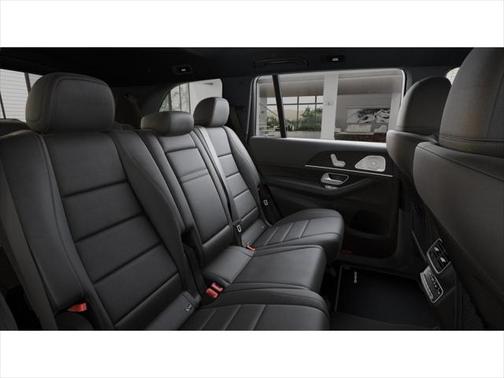 2025 Mercedes-Benz GLS 450 4MATIC