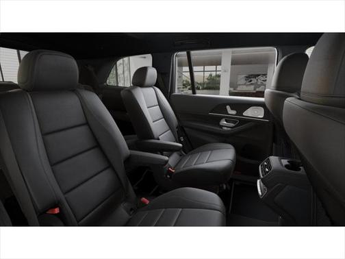2025 Mercedes-Benz GLS 450 4MATIC