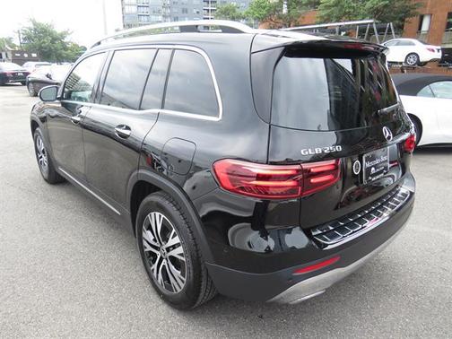 2024 Mercedes-Benz GLB 250 4MATIC