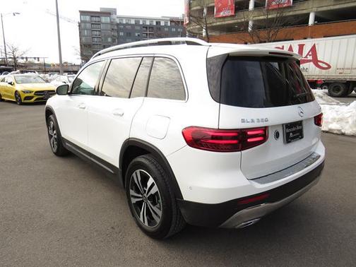 2025 Mercedes-Benz GLB 250 4MATIC