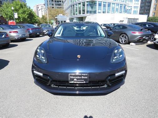 2019 Porsche Panamera GTS