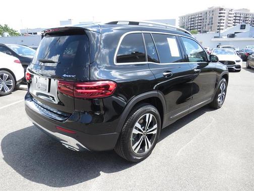 2025 Mercedes-Benz GLB 250 4MATIC