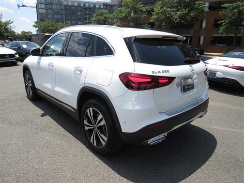 2025 Mercedes-Benz GLA 250 4MATIC