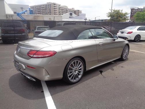 Photo 5 of 33 of 2020 Mercedes-Benz C-Class C 300 4MATIC