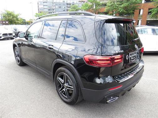 2024 Mercedes-Benz GLB 250 4MATIC