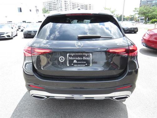 2025 Mercedes-Benz GLC 350e Base